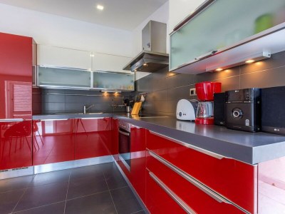 Villa Serene Rural Villa with Pool, Sun Deck, and Children's Play Area - Five Bedroom Villa - Features photo 15