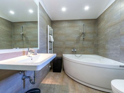 Villa Serene Rural Villa with Pool, Sun Deck, and Children's Play Area - Five Bedroom Villa - Features photo 18