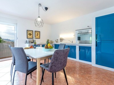 Villa Serene Rural Villa with Pool, Sun Deck, and Children's Play Area - Five Bedroom Villa - Features photo 32