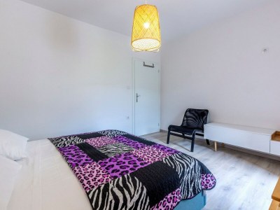 Villa Serene Rural Villa with Pool, Sun Deck, and Children's Play Area - Five Bedroom Villa - Features photo 33