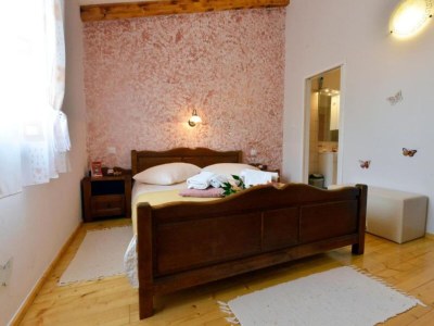 Apartment Authentic Istrian Rooms for Unforgettable Stays - Doube Room - Features photo 11