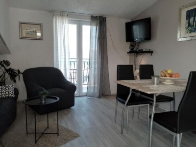 Apartment Apartments Silva - Superior Two Bedroom Apartment with Balcony and Sea View - Features photo 3