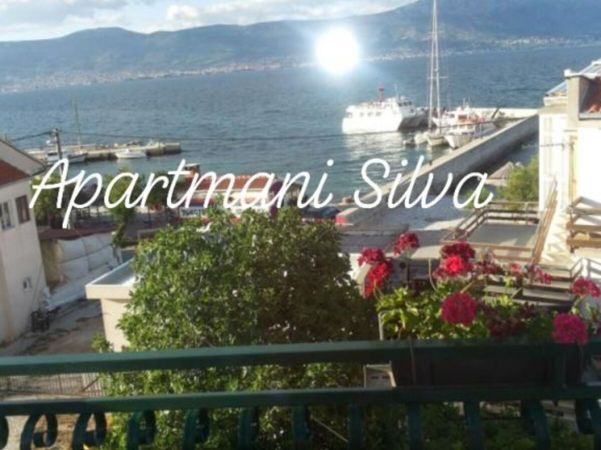 Apartment Apartments Silva - One Bedroom Apartment with Balcony and Sea View - Outdoor photo 2