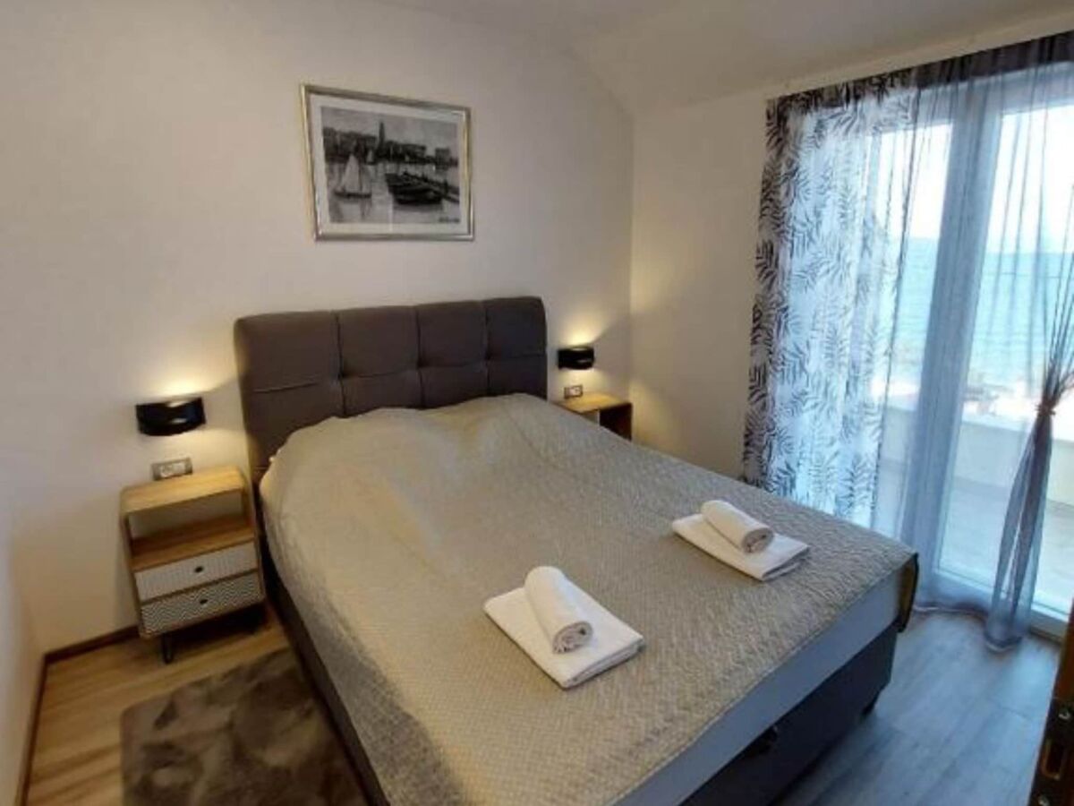 Villa Villa Tamaris - Two Bedroom Holiday Home with Terrace and Swimming pool - Features photo 5