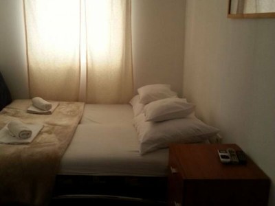 Apartment Apartments Štrbić - One Bedroom Apartment - Karlo - Features photo 13