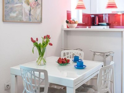 Apartment Apartments Meri & Karla - Two Bedroom Apartment with Balcony and Sea View - Features photo 11