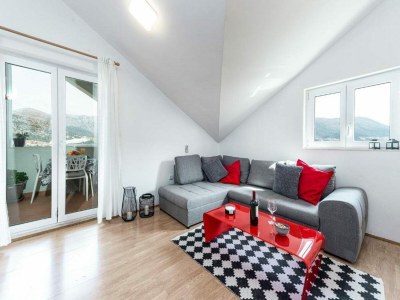 Apartment Apartments Meri & Karla - Two Bedroom Apartment with Balcony and Sea View - Features photo 15