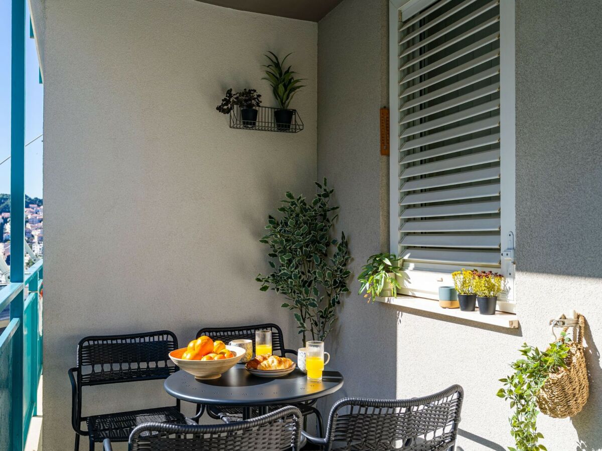 Apartment Modern City Escape - Two Bedroom Apartment with Balcony