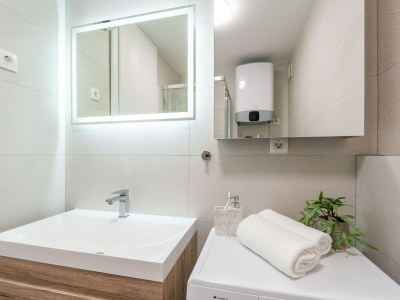 Apartment Modern City Escape - Two Bedroom Apartment with Balcony - Features photo 18