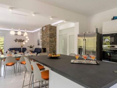 Villa Modern & Stylish Villa with Private Pool - Four Bedroom Villa with Pool - Features photo 11