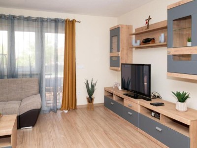 Villa Five Bedroom Villa With Pool - Features photo 21