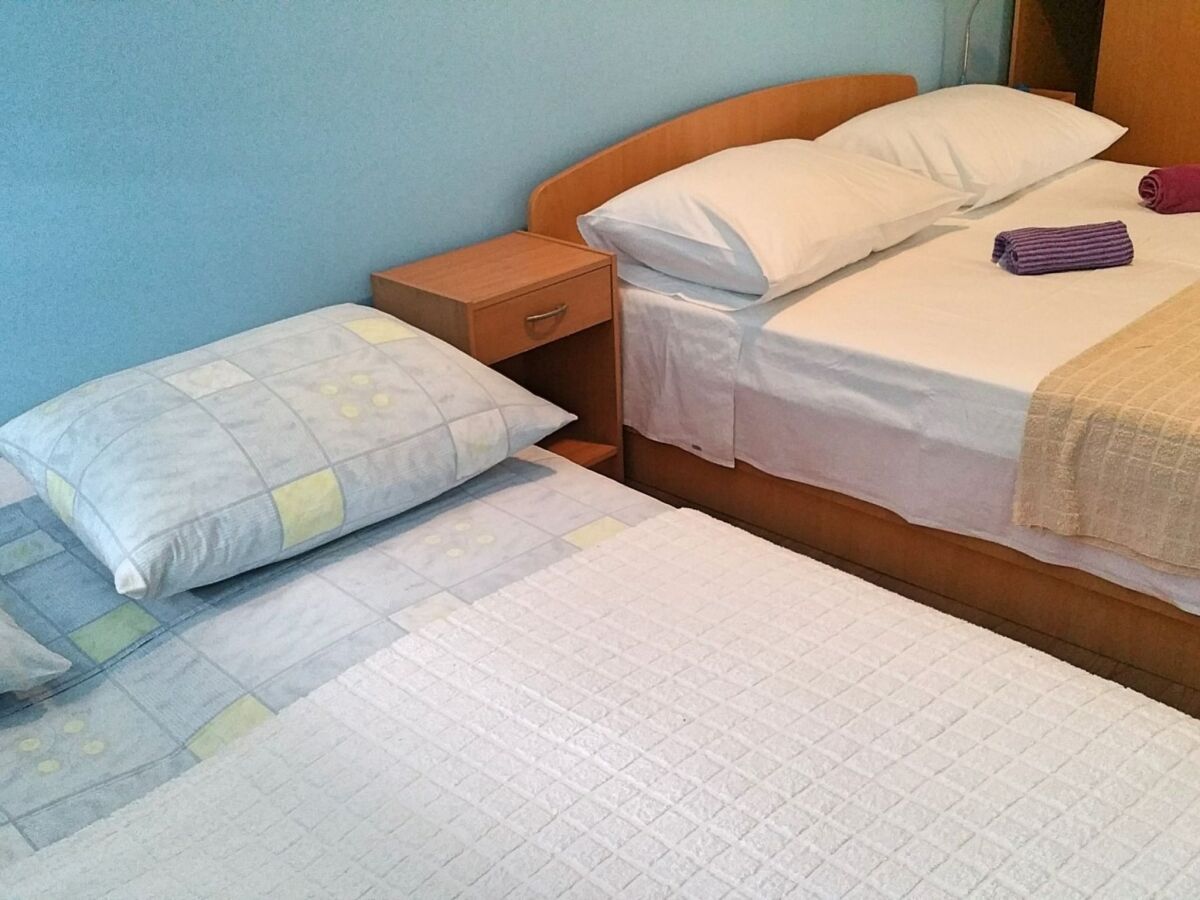 Apartment Apartments Mateo - One Bedroom Apartment - White - Features photo 5