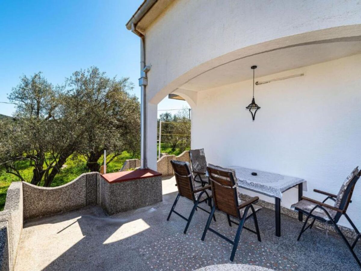 Apartment Two Bedroom Apartment with Terrace - Outdoor photo 3