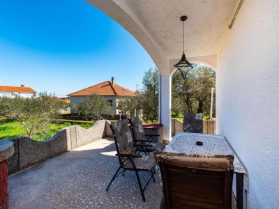 Apartment Two Bedroom Apartment with Terrace - Outdoor photo 6