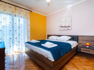 Apartment Two Bedroom Apartment with Terrace - Features photo 12