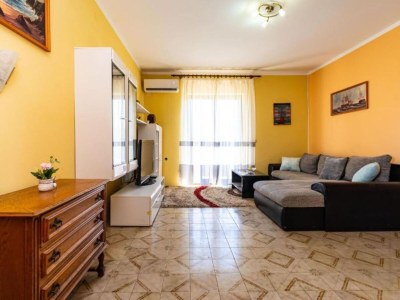 Apartment Two Bedroom Apartment with Terrace - Features photo 16