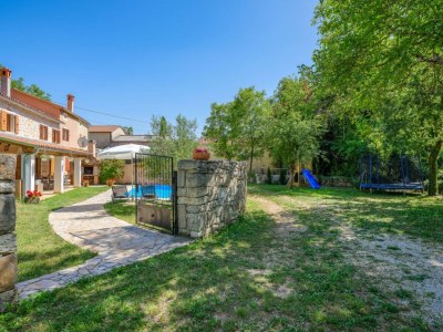 Villa Villa Istra - Four Bedroom Villa with Private Pool - Outdoor photo 3