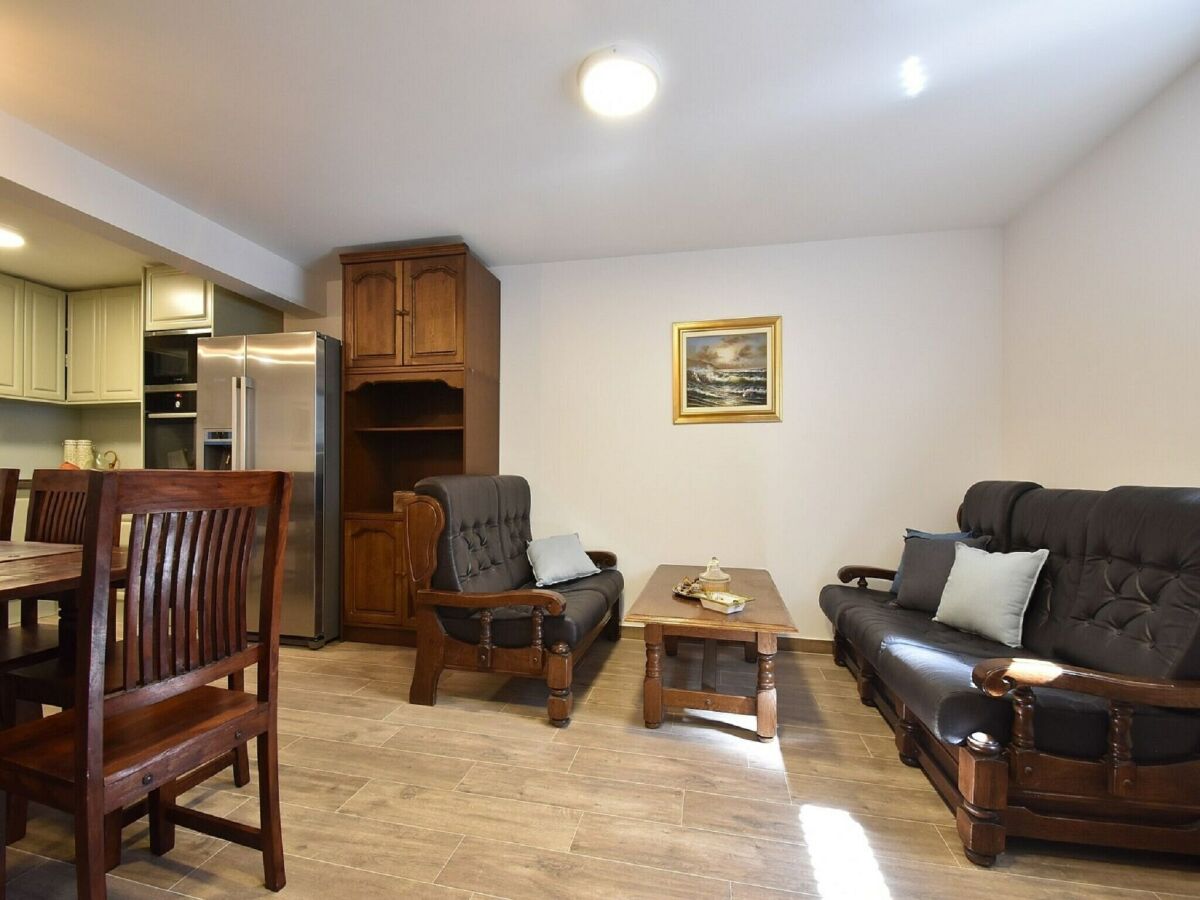 Apartment Apartment Mandika - One Bedroom Apartment - Features photo 2