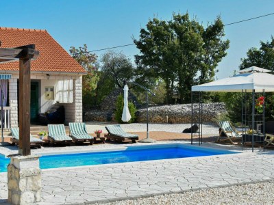 Villa Holiday Home Mystc Woods - Outdoor photo 7