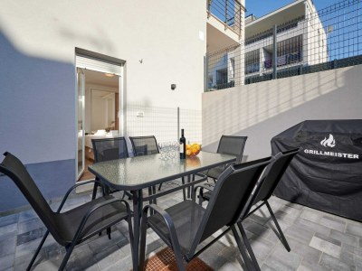 Apartment Exclusive Okrug Gornji Apartment with Shared Pool - Two bedroom Apartment with Shared Pool in Trogir Area - Apartment