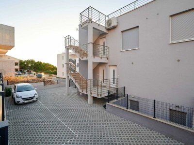 Apartment Exclusive Okrug Gornji Apartment with Shared Pool - Two bedroom Apartment with Shared Pool - Outdoor photo 6