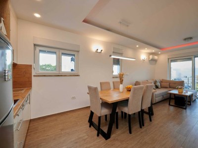 Apartment Exclusive Okrug Gornji Apartment with Shared Pool - Two bedroom Apartment with Shared Pool - Features photo 10