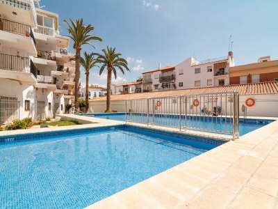 Apartment Apartment in Nerja near Carabeillo Beach - Outdoor photo 4