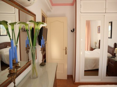 Apartment Apartment in Nerja near Carabeillo Beach - Features photo 6