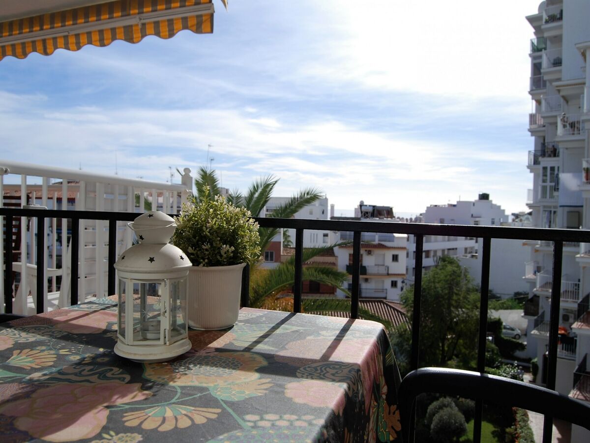 Apartment Villa in Nerja near Burriana Beach & Pool - Outdoor photo 2