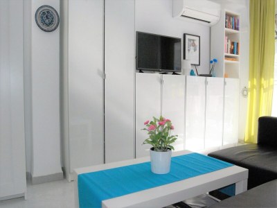 Apartment Villa in Nerja near Burriana Beach & Pool - Features photo 13