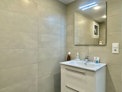 Apartment Apartment in Nerja near El Salón Beach - Features photo 5