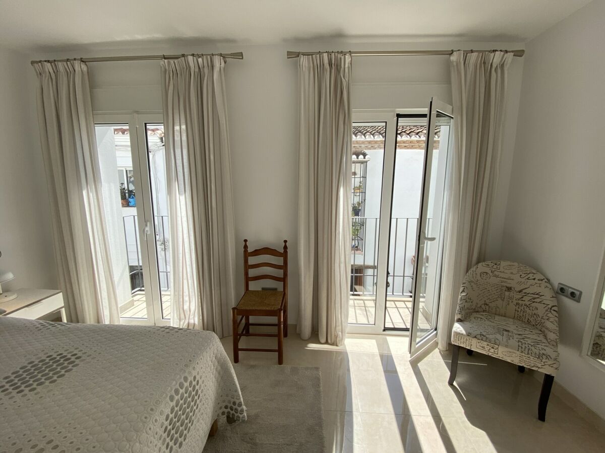 Holiday house House in Nerja with Jacuzzi & Near El Salón Beach - Features photo 4