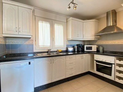 Apartment Apartment in Nerja near Carabeo Beach - Features photo 8