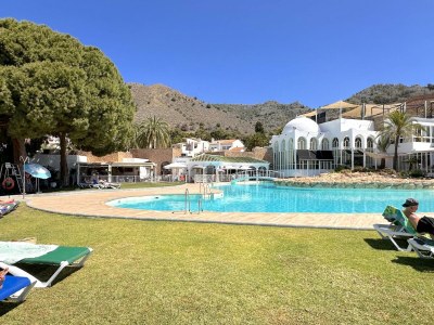 Apartment Apartment in Nerja with Sea Views & Pool - Outdoor photo 5