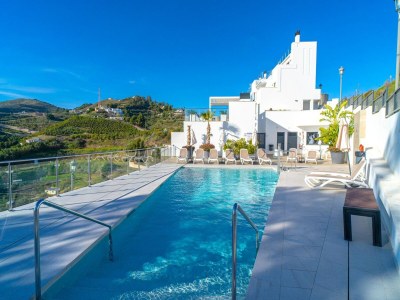 Apartment Penthouse in Málaga with Sea Views & Pool - Outdoor photo 4