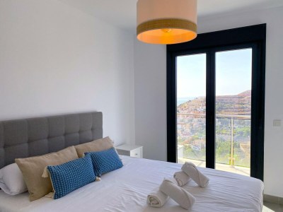 Apartment Penthouse in Málaga with Sea Views & Pool - Features photo 22