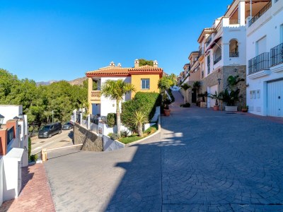 Apartment Apartment in Nerja near Burriana Beach - Outdoor photo 8
