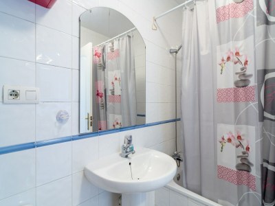 Apartment Apartment in Nerja near Burriana Beach - Features photo 27