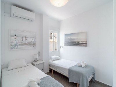 Apartment Apartment in Nerja with Sea Views & Pool - Features photo 17