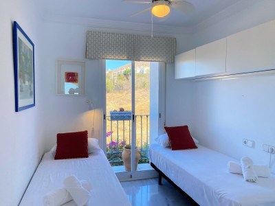 Apartment Holiday Home in Nerja with Sea Views - Features photo 23