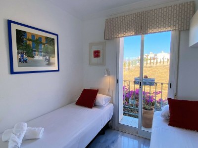 Apartment Holiday Home in Nerja with Sea Views - Features photo 27