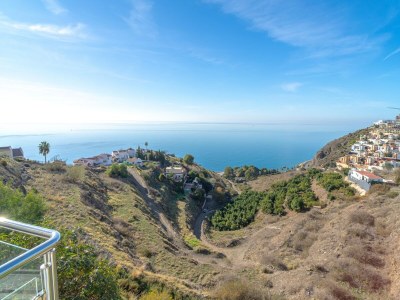 Apartment Holiday Home in Nerja with Sea Views - Outdoor photo 2
