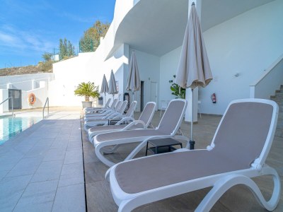 Apartment Holiday Home in Nerja with Sea Views - Outdoor photo 9