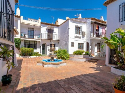 Holiday house Holiday Home in Nerja with Sea Views & Pool - Outdoor photo 9