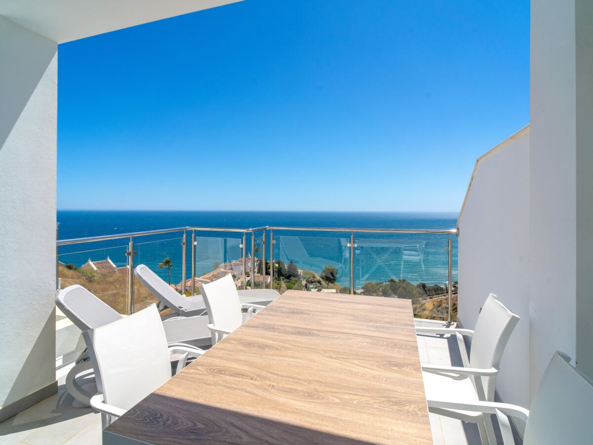 Apartment Ferienhaus in Nerja mit Meerblick