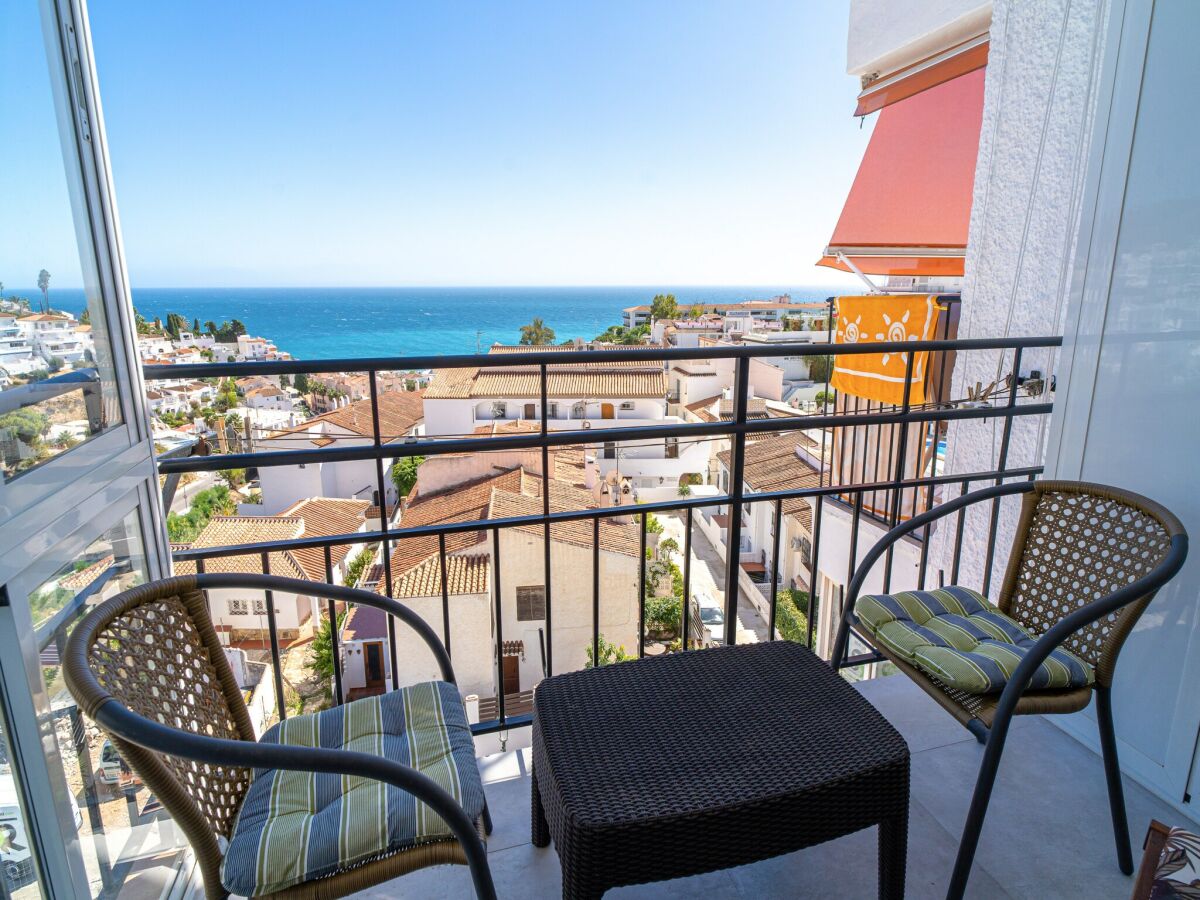 Apartment Apartment in Nerja near Burriana Beach - Outdoor photo 3