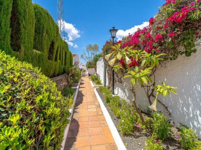 Apartment Apartment in Nerja with Sea Views & Pools - Outdoor photo 7