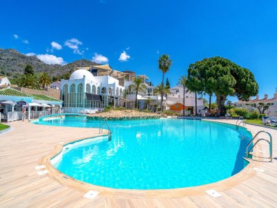 Apartment Villa in Nerja with Private Pool & Jacuzzi - Outdoor photo 4
