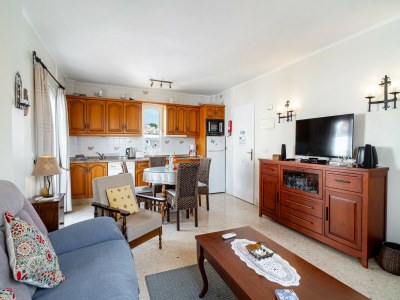 Apartment Villa in Nerja with Private Pool & Jacuzzi - Features photo 29