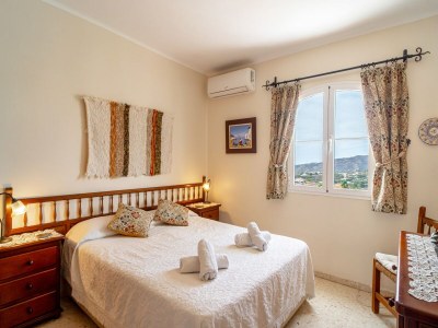 Apartment Villa in Nerja with Private Pool & Jacuzzi - Features photo 38